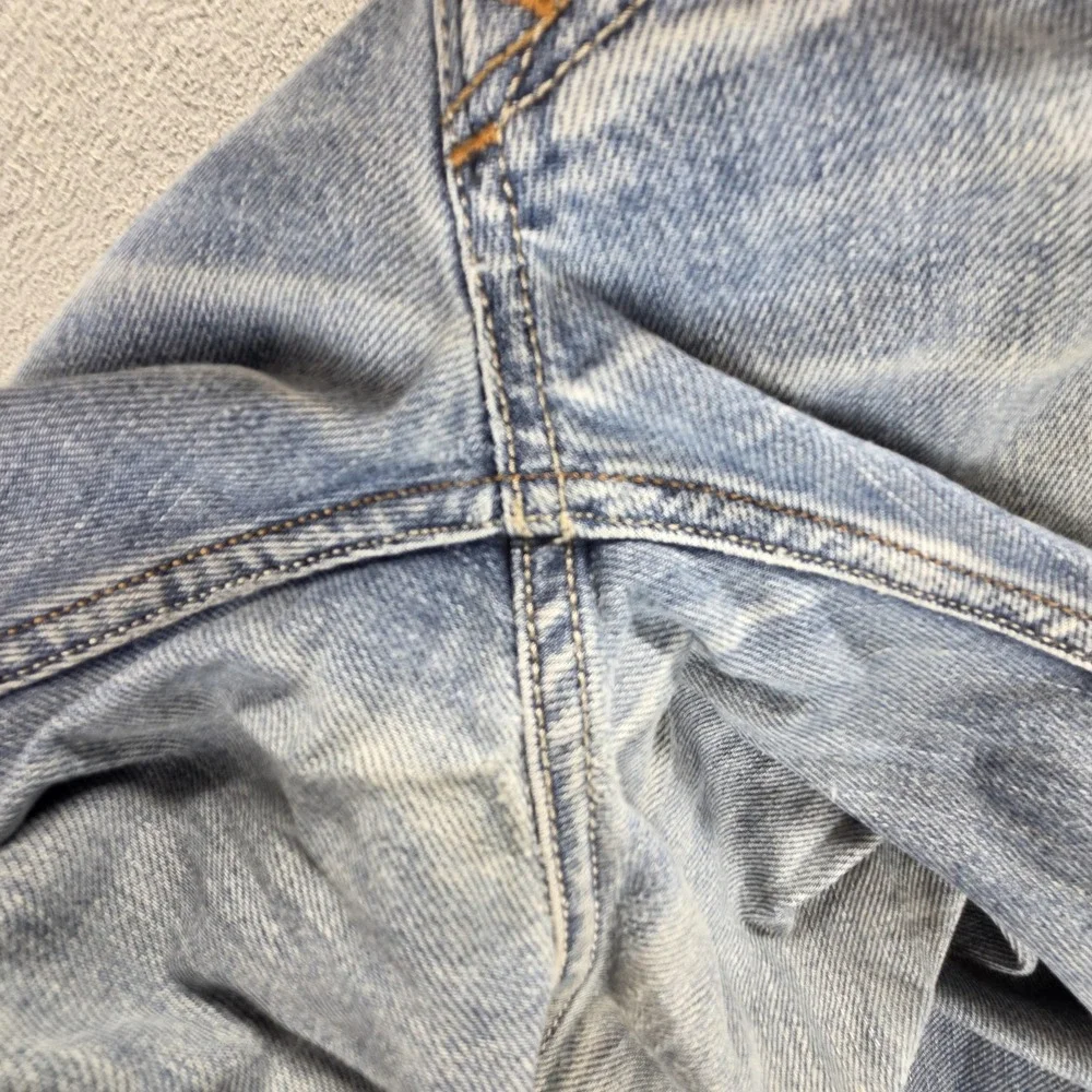 Diesel Jeans Mens 32x34 Blue Larkee Regular Straight Light Wash Button Fly 0073P